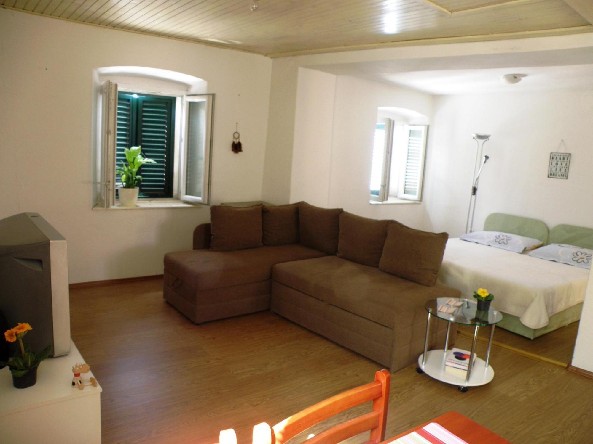 Apartment Central شيبينيك الغرفة الصورة
